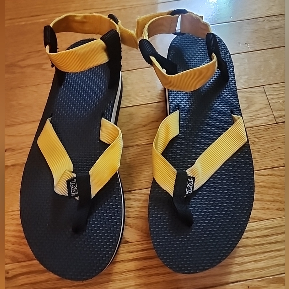Teva Flatform Platform Universal Ankle Strap Sand… - image 1